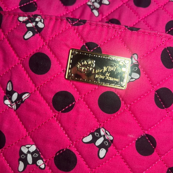 Large Betsy Johnson duffel bag- great condition inside & out. Rare find! Cuuute! - Picture 4 of 17